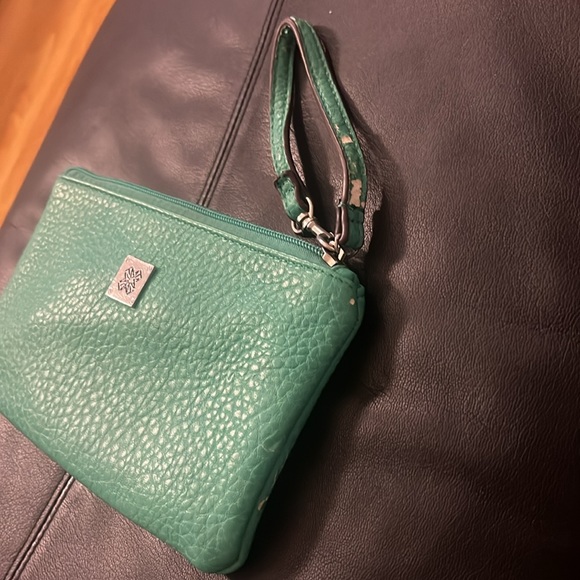 Green Pouch Wristlet - Picture 2 of 6